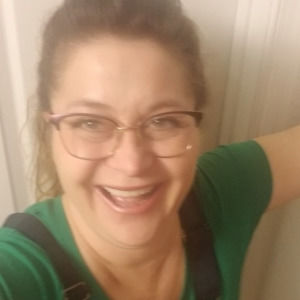 Meet your Posher, Leticia